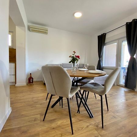 West Apartments Zadar Bagian luar foto