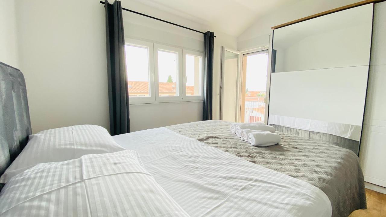 West Apartments Zadar Bagian luar foto