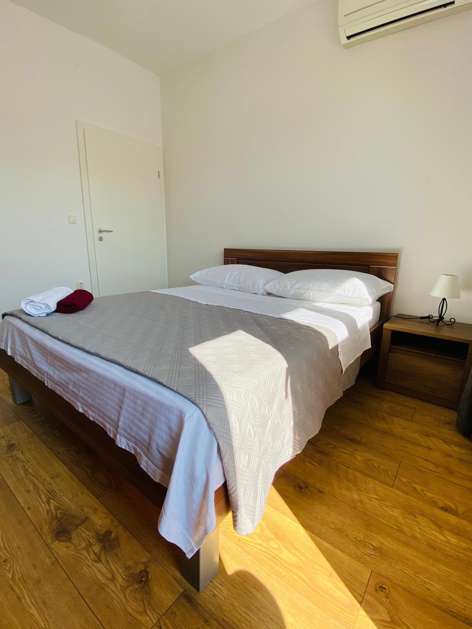 West Apartments Zadar Bagian luar foto