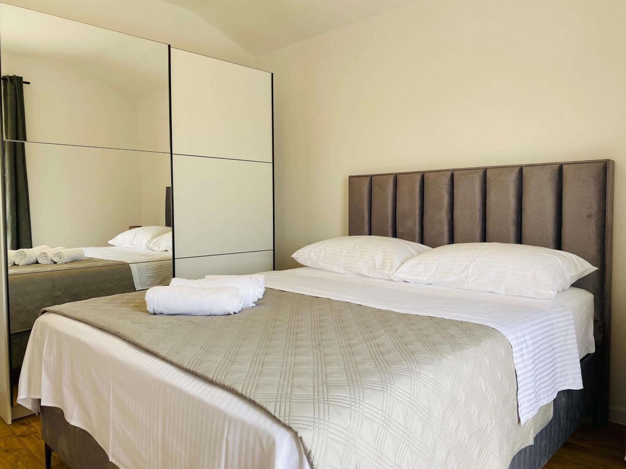 West Apartments Zadar Bagian luar foto